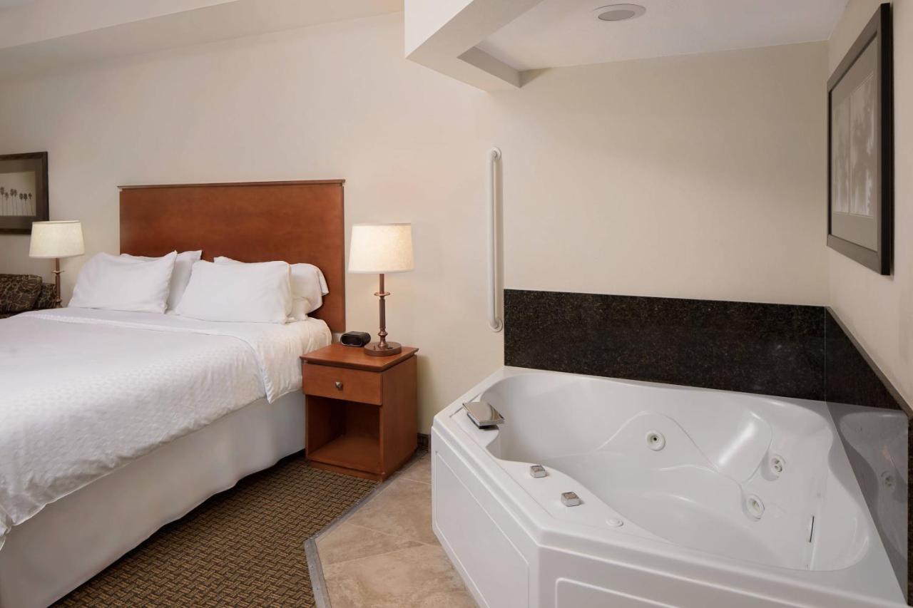 Four Points By Sheraton Fort Myers Airport Kültér fotó